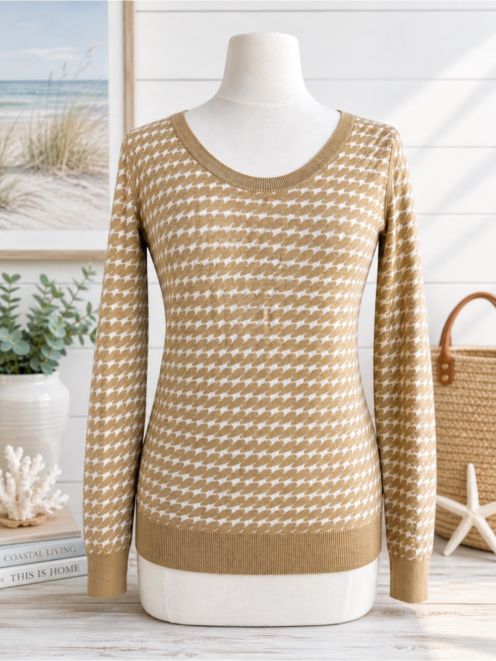 Banana‎ Republic Tan & White Houndstooth Sweater | Lightweight Knit | Size M